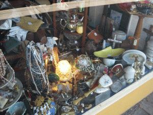 Womango-window