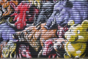 roller-door-with-pigs