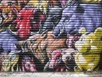 roller-door-with-pigs