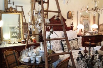 mirrors-and-glass-French-co