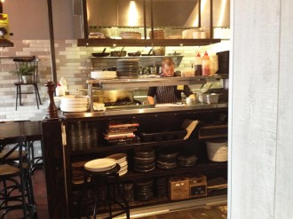Open-kitchen