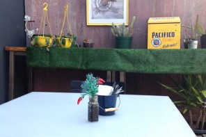 Eat, Drink, Love Taco – Si Senor – Balaclava