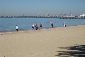 Albert Park, Kerferd Road Pier – fishing from it.