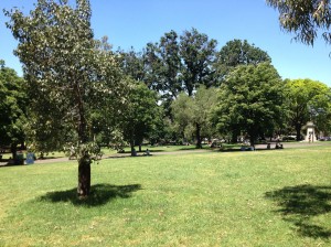 Treasury Gardens are next door.